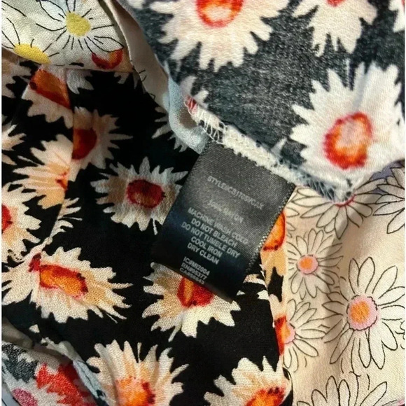 Sanctuary Blouse - Picture 6 of 6